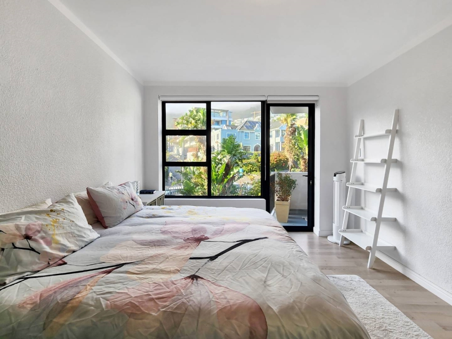 To Let 2 Bedroom Property for Rent in Sea Point Western Cape